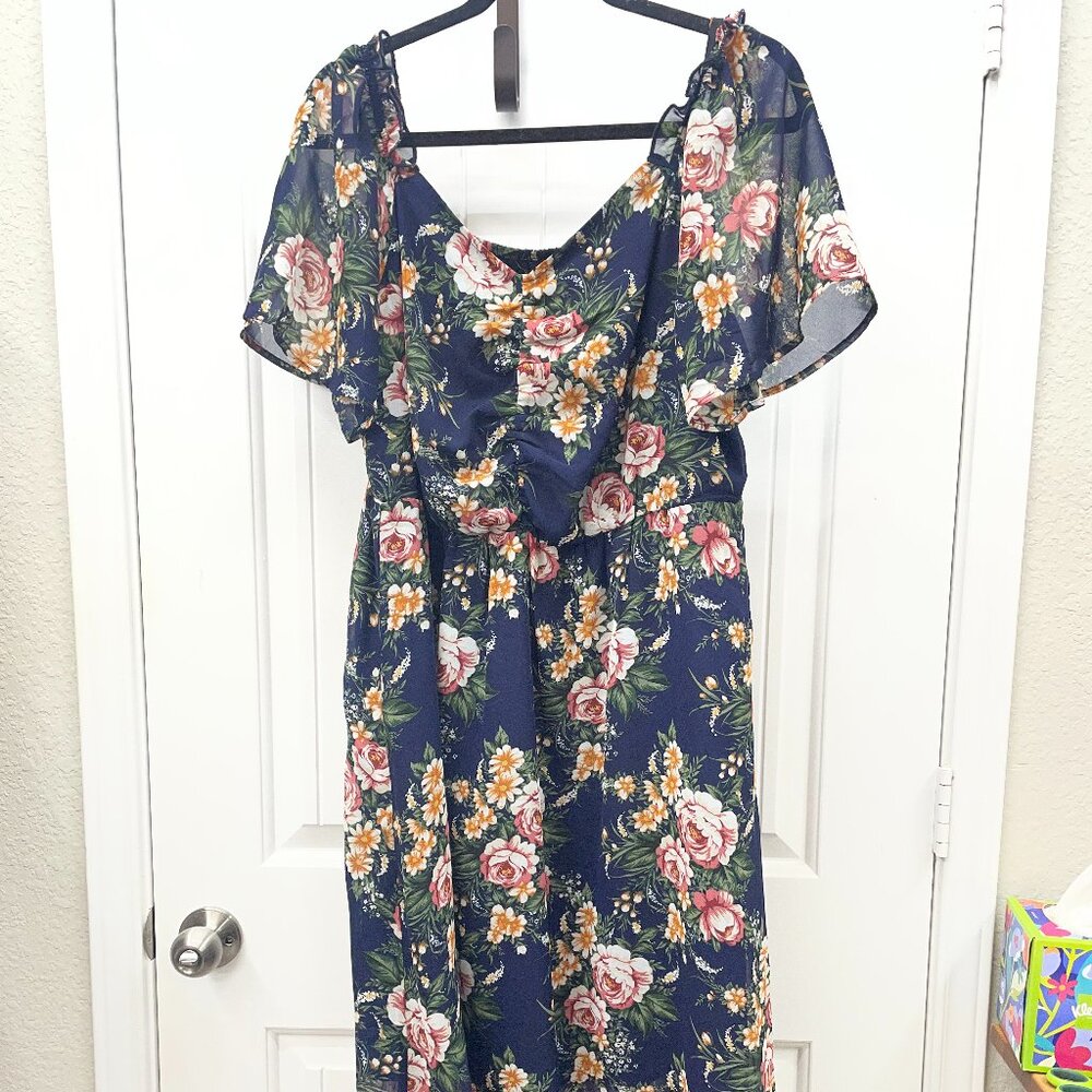NEW Bloomchic Navy Floral Sweetheart Necklne Pockets Size 1X